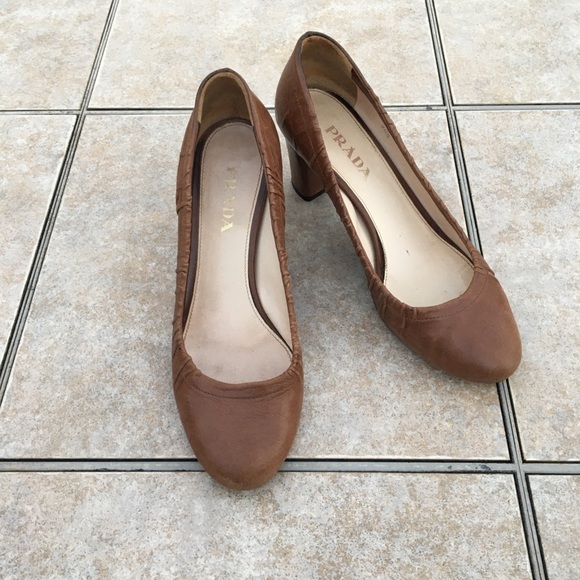 Prada shoes size 36.5 - Picture 3 of 10